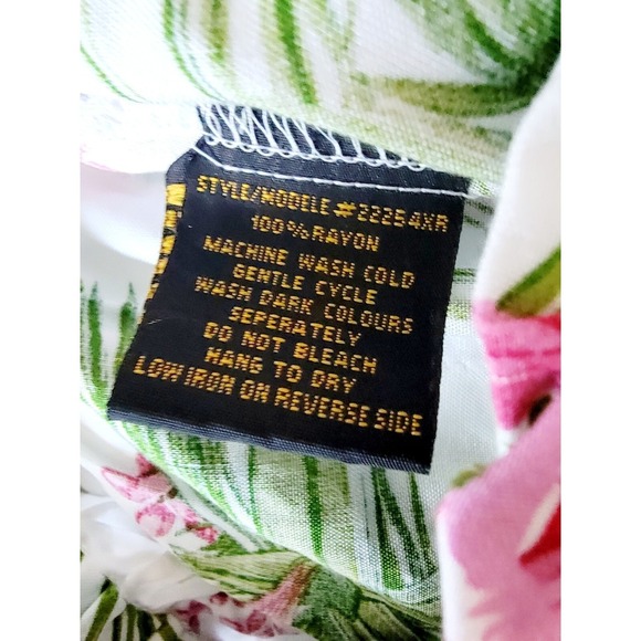 Taxi 1X‎ Women's Paperbag Shorts Floral Tropical With Belt Pull On Pockts NWT - Picture 7 of 7